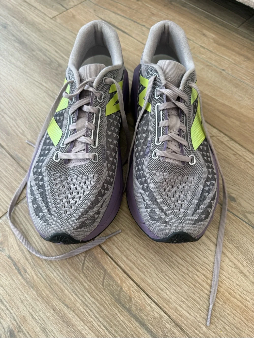 New Balance Women's FuelCell Supercomp V3